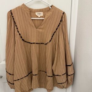 Umgee Women's Beige Blouse with Black Leopard Trim Large